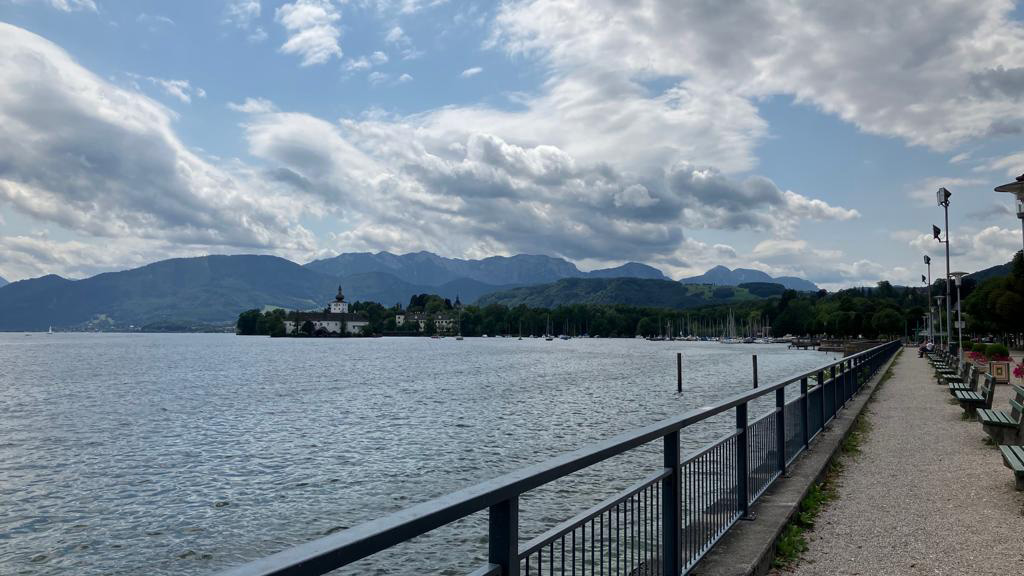 Gmunden_Promenade_Traunsee
